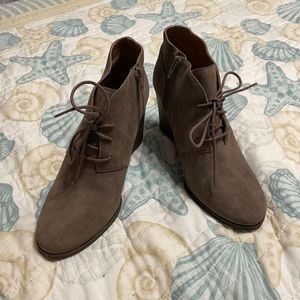 LUCKY BRAND BOOTIES TOUPE
